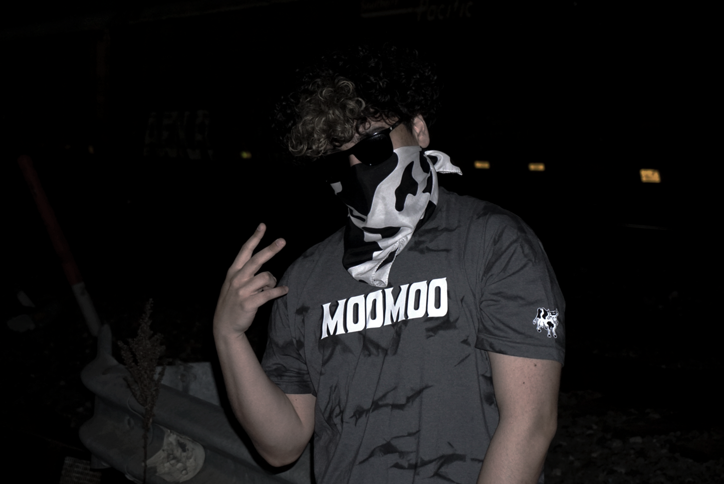 THE MOOMOO OFFICIAL ((GVO)) TIE DYE T-SHIRT